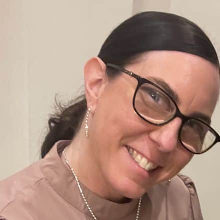 Julie's avatar