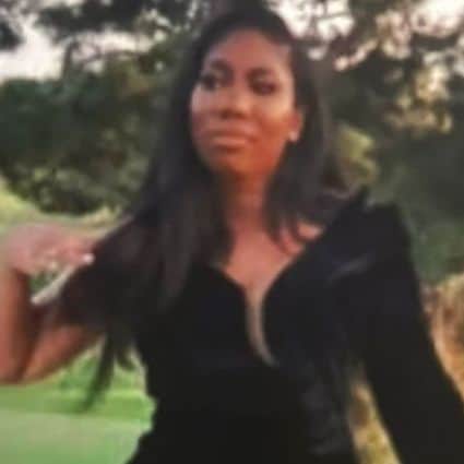 Dee's avatar