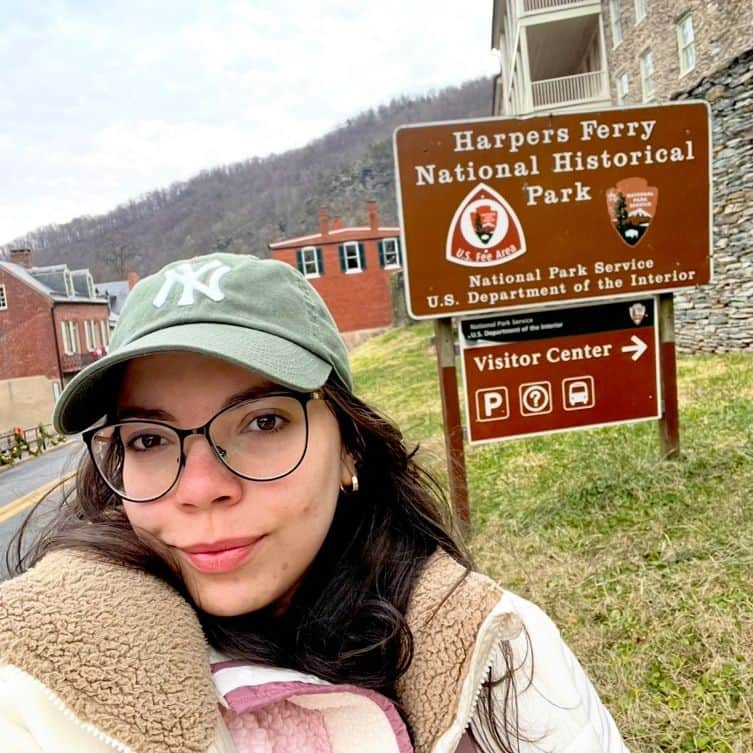 Maria Alejandra's avatar