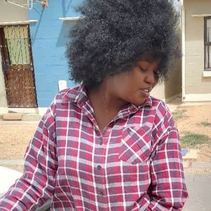 Emily Takudzwa's avatar