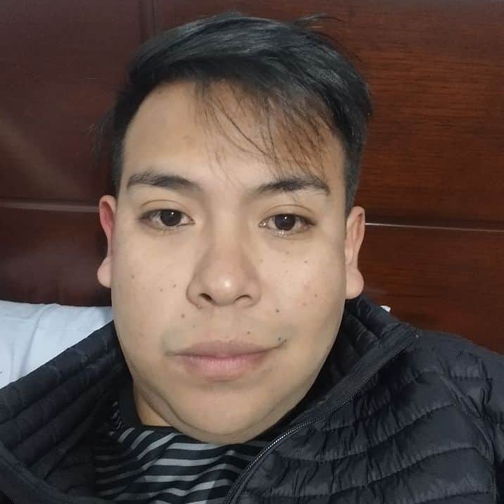 Carlos Eduardo's avatar