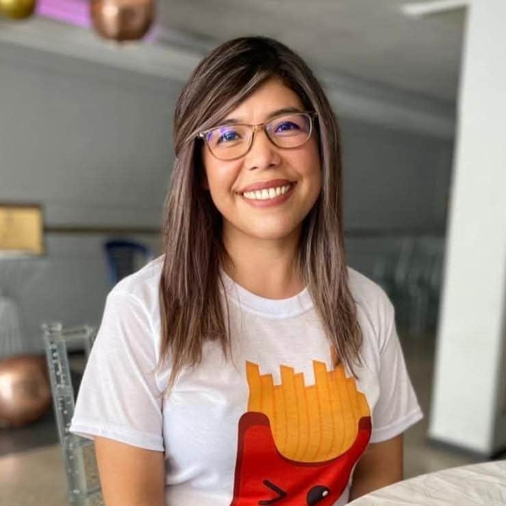 Andrea del Pilar's avatar